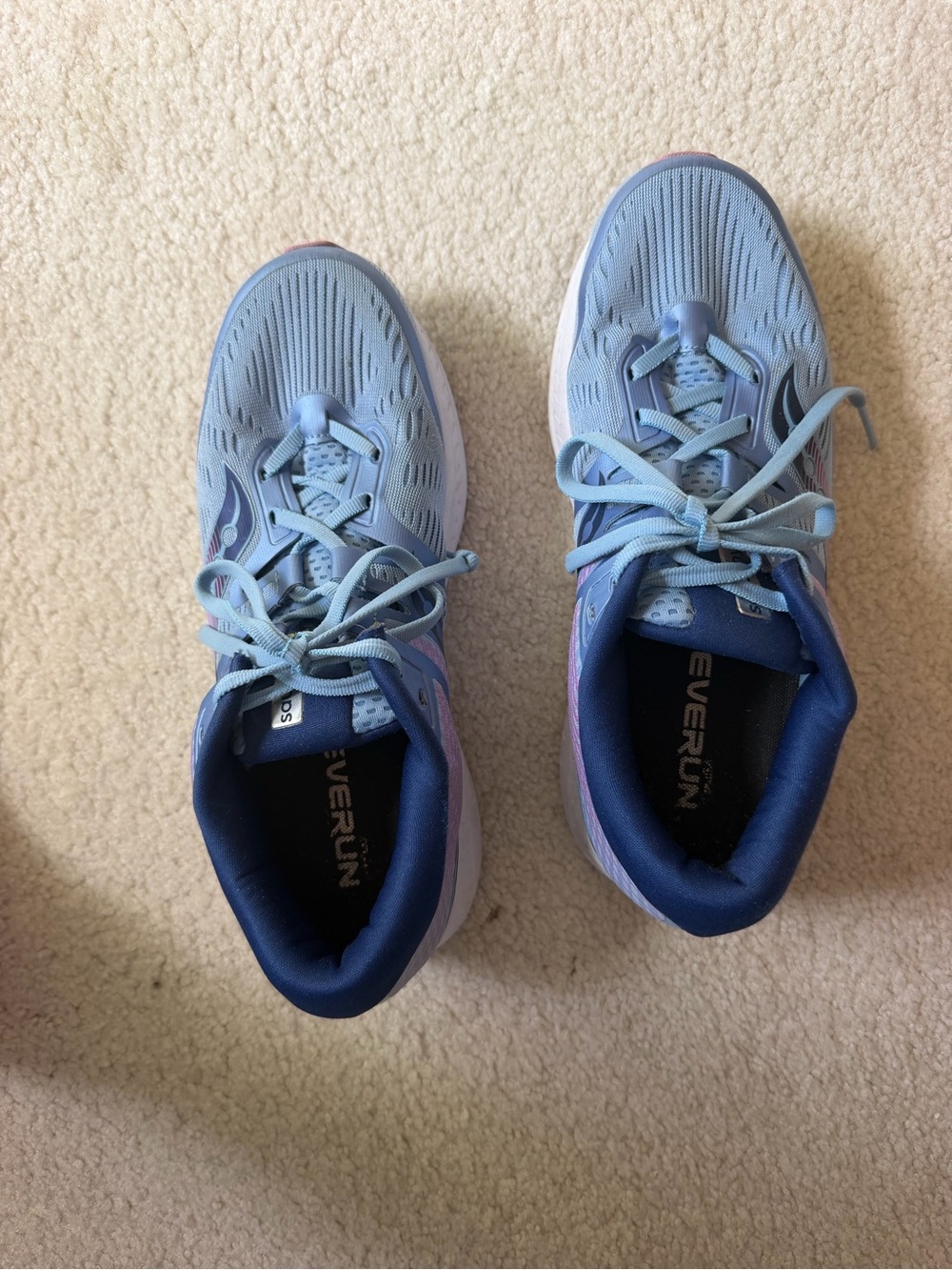 Saucony Women's Light Blue and Navy EVERUN Running Shoes, size 10w